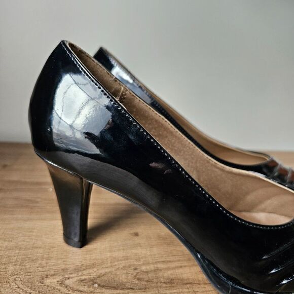 SOFT STYLE A HUSH PUPPIES COMPANY PATENT LEATHER PUMPS SIZE 9.5 WOMENS - Picture 9 of 16